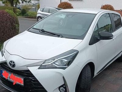 Usata Toyota Yaris 111 CV (81 kW) 2018 Bianco Berlina