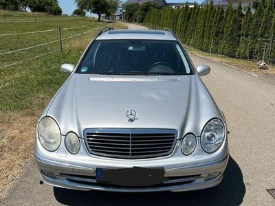 Mercedes E320