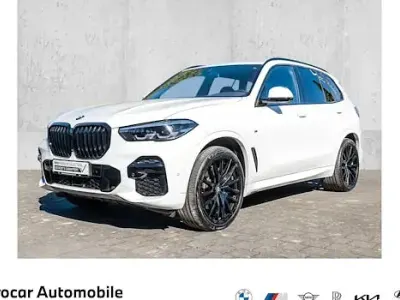 Używany BMW X5 Shadowline 231 KM (169 kW) 2023 Biały SUV
