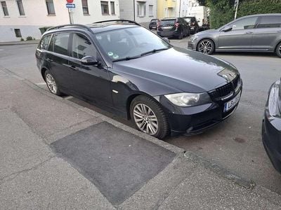 Second-hand BMW 320 150 CP (110 kW) 2007 Negru Break