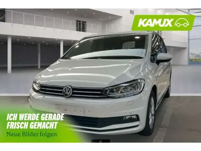 Gebraucht VW Touran Comfortline 150 PS (110 kW) 2019 Pure white Van / Kleinbus