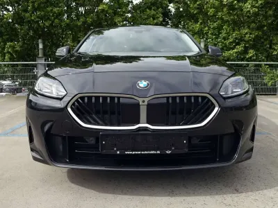 Gebraucht BMW 120 Shadowline 163 PS (119 kW) 2025 Schwarz Kleinwagen