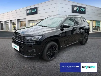 Gebraucht Jeep Compass 131 PS (96 kW) 2024 Schwarz SUV