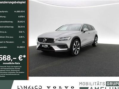Gebraucht Volvo V60 CC Ultimate 197 PS (144 kW) 2023 Silber Kombi