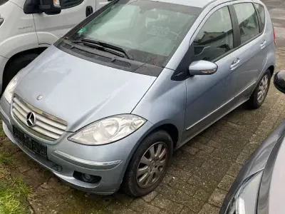 Gebraucht Mercedes A180 Classic 109 PS (80 kW) 2006 Blau Van / Kleinbus