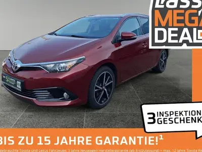 Brugt Toyota Auris Touring Sports Team 116 HK (85 kW) 2017 Rød Stationcar
