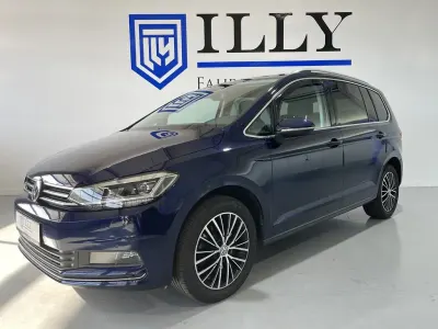Gebraucht VW Touran Highline 150 PS (110 kW) 2020 Blau Van / Kleinbus