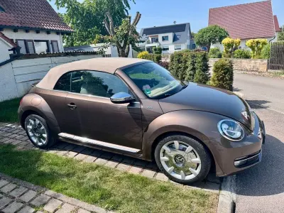 Gebraucht VW Beetle Design 160 PS (117 kW) 2015 Braun Kleinwagen