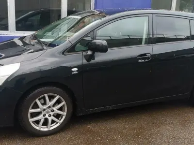 Gebraucht Toyota Verso 150 PS (110 kW) 2012 Schwarz Van / Kleinbus