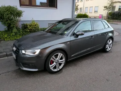 Gebraucht Audi A3 S-Line 110 PS (80 kW) 2015 Grau Kleinwagen