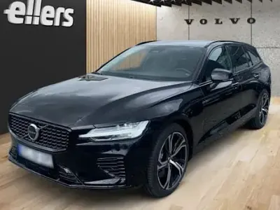 Second-hand Volvo V60 Plus 350 CP (257 kW) 2024 Negru Break
