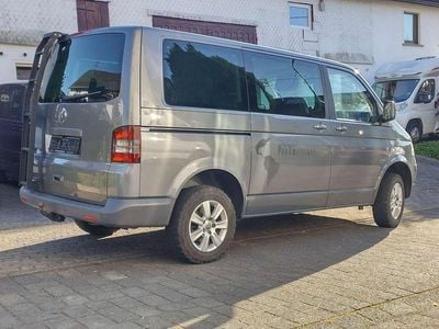 Grau Gebraucht 2008 VW T5 Van | 23.000 €
