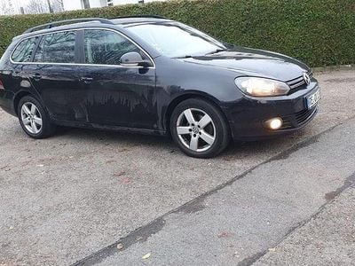 Gebraucht VW Golf VII Comfortline 105 PS (77 kW) 2012 Schwarz Kombi