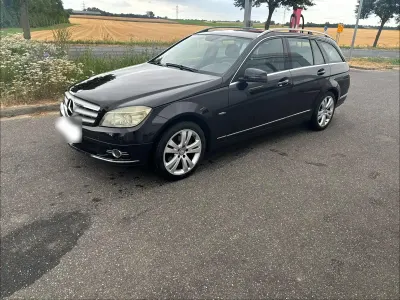 Gebraucht Mercedes C220 Avantgarde 170 PS (125 kW) 2009 Schwarz Kombi