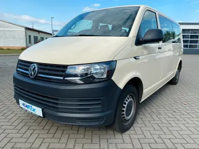 Używany VW Caravelle Trendline 150 KM (110 kW) 2018 Beżowy Van