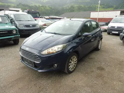 Gebraucht Ford Fiesta SYNC Edition 75 PS (55 kW) 2014 Blau Kleinwagen