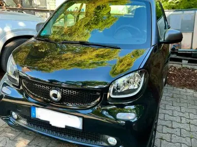 Gebraucht Smart ForTwo Cabrio 71 PS (52 kW) 2019 Schwarz Cabrio