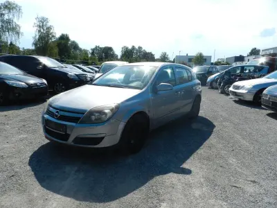 Gebraucht Opel Astra Edition 105 PS (77 kW) 2005 Silber Limousine