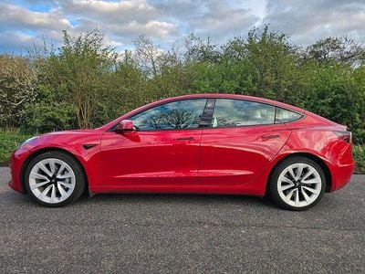Gebraucht Tesla Model 3 366 kW (498 PS) 2023 Rot Limousine