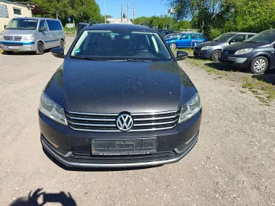 Gebraucht VW Passat Comfortline 140 PS (102 kW) 2011 Moccaanthrazit perleffekt Kombi