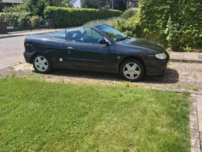 Gebraucht Renault Mégane Cabriolet 90 PS (66 kW) 1998 Schwarz Cabrio