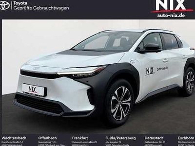 Gebraucht Toyota bZ4X Team 150 kW (204 PS) 2024 Platinumweiß perleffekt SUV