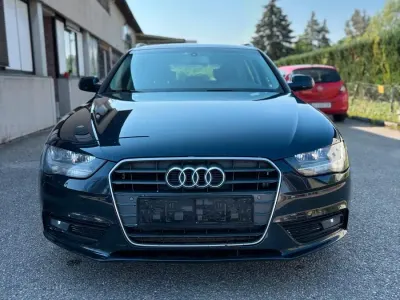 Gebraucht Audi A4 140 PS (102 kW) 2014 Blau Kombi