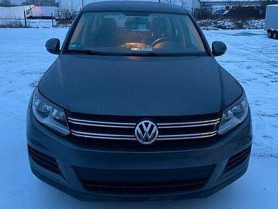 Gebraucht VW Tiguan 122 PS (89 kW) 2014 Grau SUV