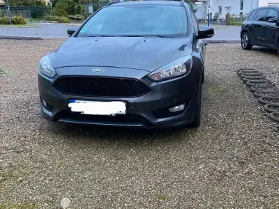 Gebraucht Ford Focus ST-Line 125 PS (91 kW) 2017 Blau Limousine