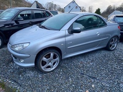 Gebraucht Peugeot 206 CC Quiksilver 109 PS (80 kW) 2006 Grau Cabrio
