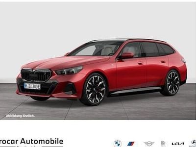 Gebraucht BMW i5 M Sport 250 kW (340 PS) 2025 Fire red Kombi