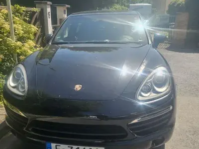 Gebraucht Porsche Cayenne 241 PS (177 kW) 2010 Schwarz SUV