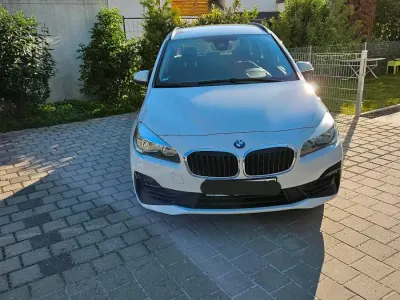 Gebraucht BMW 216 116 PS (85 kW) 2019 Weiß Limousine