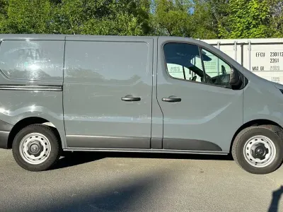 Gebraucht Nissan Primastar Visia 110 PS (80 kW) 2023 Grau Van / Kleinbus