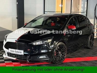 Schwarz Gebraucht 2018 Ford Focus ST Limousine | 16.990 € (Fairer Preis)