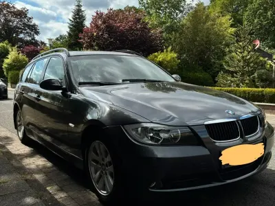 Gebraucht BMW 320 163 PS (119 kW) 2006 Grau Kombi
