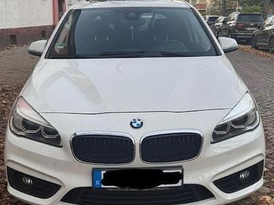 BMW 218