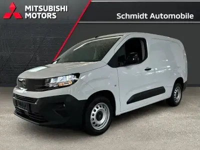 Neu Opel Combo 131 PS (96 kW) 2026 Kaolin weiß Van / Kleinbus