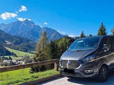 Second-hand Ford Tourneo Business Edition 170 CP (125 kW) 2018 Gri Monovolum
