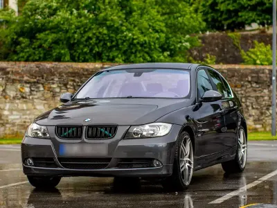 Brugt BMW 325 218 HK (160 kW) 2005 Grå Sedan