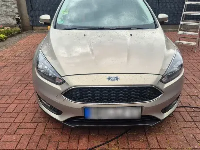 Gebraucht Ford Focus Cool & Connect 101 PS (74 kW) 2018 Schwarz Limousine