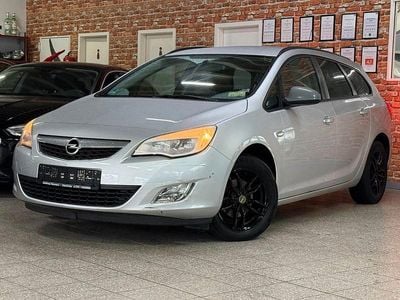 Gebraucht Opel Astra Design Edition 140 PS (102 kW) 2011 Silber Kombi