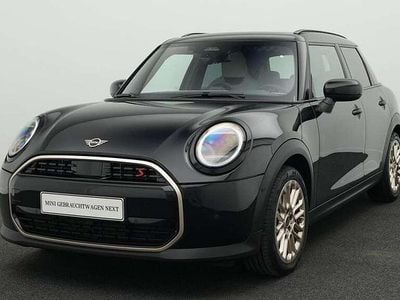 Gebraucht Mini Cooper S Favoured 204 PS (150 kW) 2024 Schwarz Kleinwagen