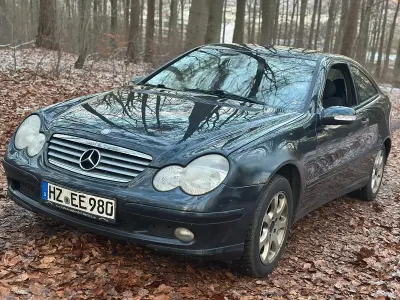 Second-hand Mercedes C220 150 CP (110 kW) 2002 Coupe