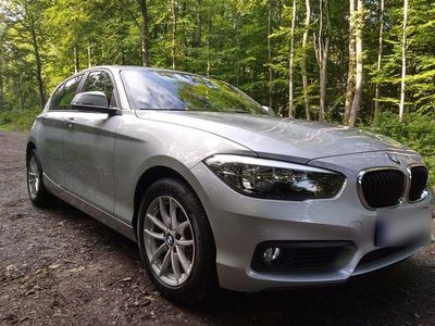 Second-hand BMW 118 Advantage 150 CP (110 kW) 2016 Argintiu Hatchback