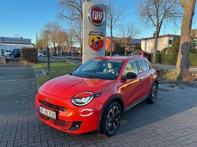 Gebraucht Fiat 600E La Prima 114 kW (156 PS) 2023 Orange Limousine