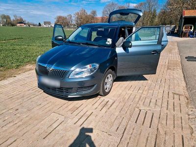 Gebraucht Skoda Fabia 69 PS (50 kW) 2014 Grau Kleinwagen