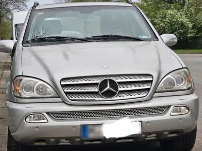 Usado Mercedes ML270 163 HP (119 kW) 2005 Prateado SUV