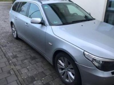 BMW 525