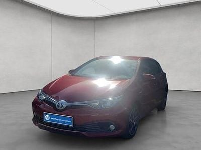 Second-hand Toyota Auris Touring Sports Team 136 CP (100 kW) 2017 Roșu Break